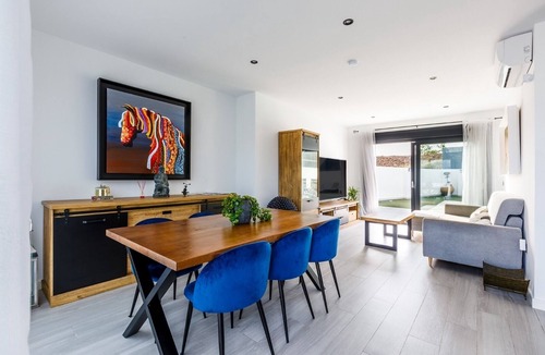 Torre del Mar Ski Chalet | Ocean House Torre del Mar