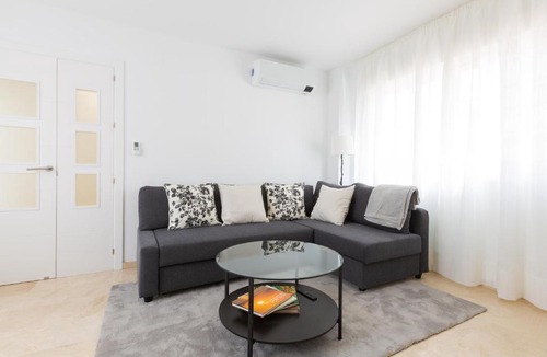 Las Acacias Apartment | OceanVibe Loft MalagaFlat