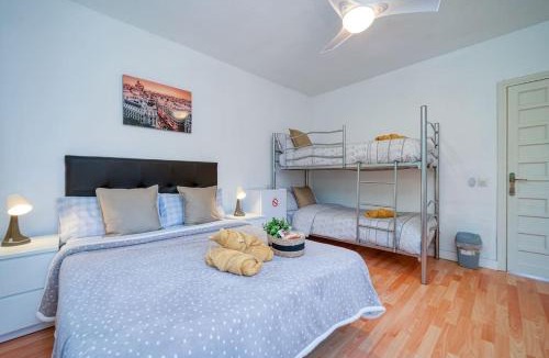 El Plantio Apartment | P CasaCafe Madrid Calle Carlos Dubois 3