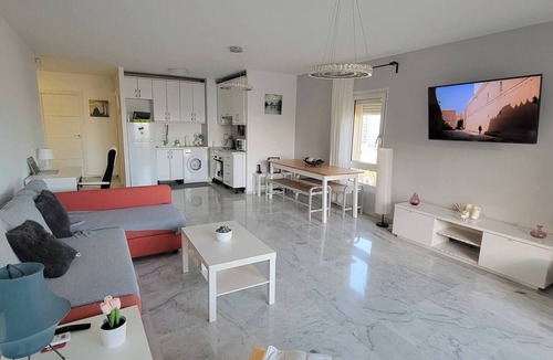 Torrequebrada Condo | Paint House Spacious Front Beach Seaview Golf Course exotic location Spacious