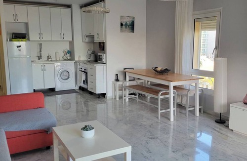 Torrequebrada Condo | Paint House Spacious Front Beach Seaview Golf Course exotic location Spacious