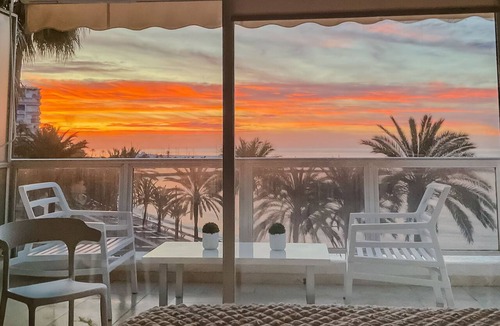 Marbella Seafront Promenade Apartment | Palm Beach 2-F - A Stylish Seaside Retreat in the Heart of Marbella