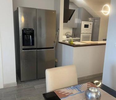 Castillo de Sabinillas Apartment | Palm Beach Apartment in La Duquesa