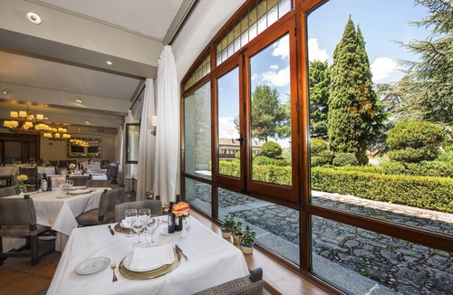 Old Town of Avila Hotel | Parador De Avila
