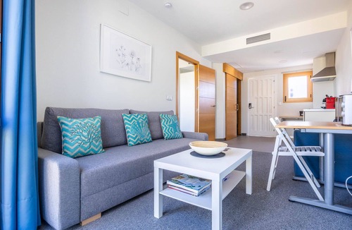 Carmona House | Parador-view apt- sleeps 4-1-bed apt shared rooftop terrace with castle view