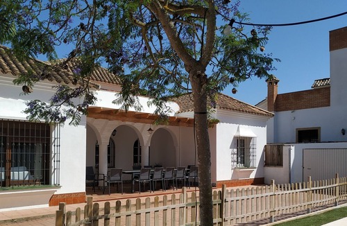 Poblado Sancti Petri Ski Chalet | Parisian House