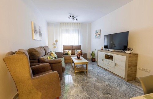 La Trinidad-San Juan y Todos los Santos Apartment | Parking Entre Patios Centro