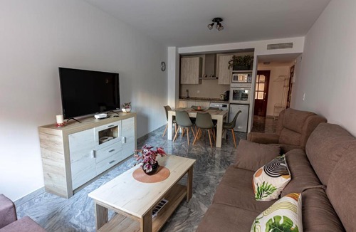 La Trinidad-San Juan y Todos los Santos Apartment | Parking Entre Patios Centro