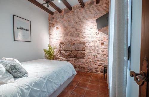 Distrito Centro Apartment | Patio muralla romana ¡Sé parte de la historia!