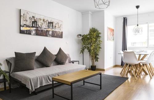 El Candado Apartment | Peaceful Luxury Apartment El Palo Beach by TuriVida