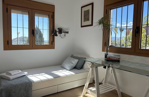 Malaga-Este Ski Chalet | Peinado Grande Village