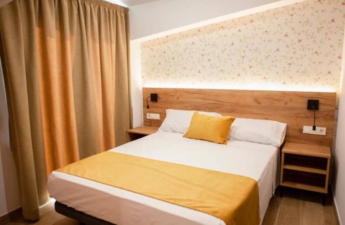 Huelma Hotel | Pensión Angel