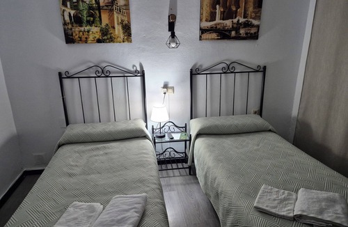 San Bartolome House | Pensión Javier
