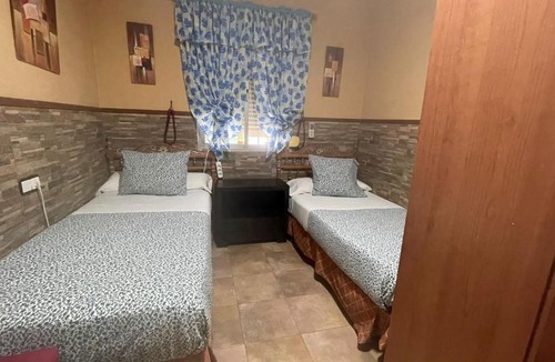 Fuengirola House | Pension Los Faroles