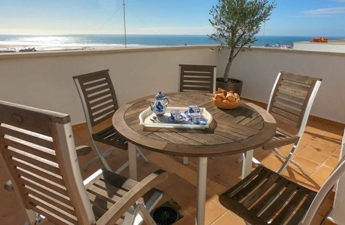 Conil de la Frontera City Center Cottage | Penthouse-apartment with large terrace and stunning sea view