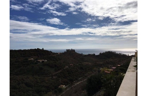 Benagalbon House | PENTHOUSE SEA VIEW PARKING INCLUDED