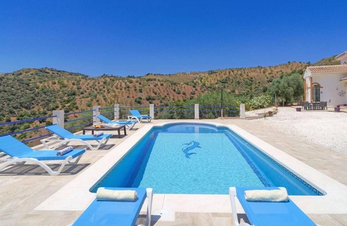 Almogia Villa | Perfect 3 bed villa in a tranquil setting