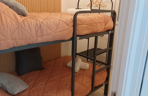 Quintana Apartment | Perfect Getaway in the center of Madrid - The Yellow Rose