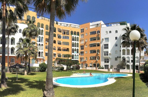 Urbanizacion Puerto de Estepona Apartment | Perfect holiday apartment in beautiful Estepona