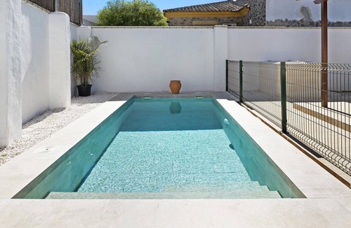 Conil de la Frontera House | Pet-friendly Chalet Casa Maria with Wi-Fi, Pool, Garden & Terrace