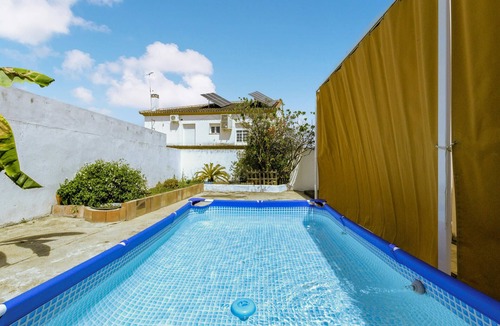 El Pedroso House | Pet friendly home in El Pedroso with WiFi