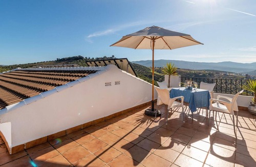 Iznajar House | Pet friendly home in Iznajar