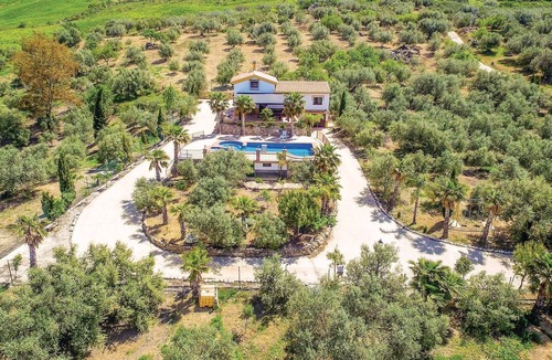 Periana House | Pet friendly home in Periana
