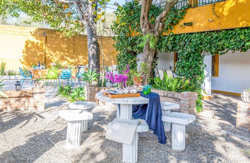 Tomares House | Pet friendly home in Tomares