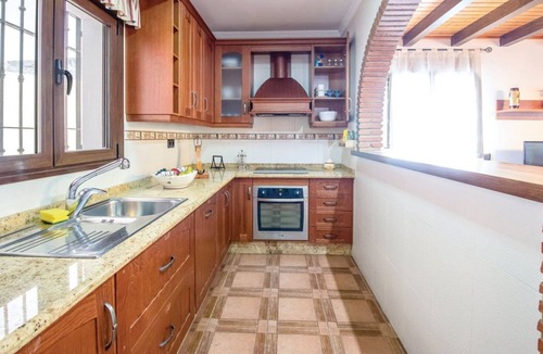 Competa Villa | Pet-Friendly Villa Casa Olivia with Pool & Wi-Fi