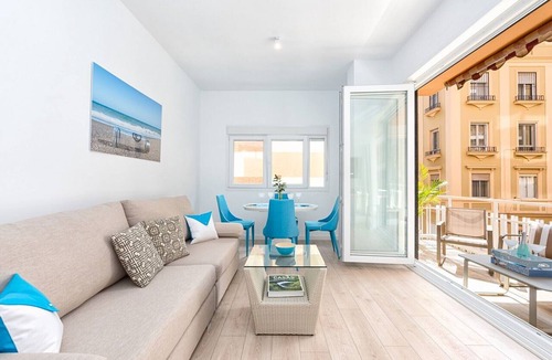 Ensanche Centro Apartment | Pinzon - Holiday home in Malaga