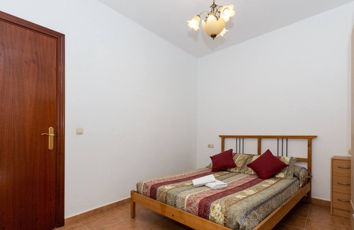 Casarabonela House | PISO CENTRAL - 2 PAX - Charming apartment with free WiFi.
