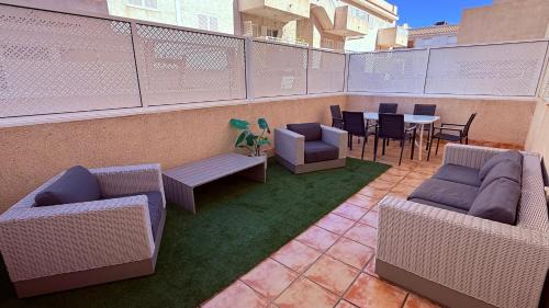 Los Geraeos Apartment | Piso con AC, piscina y pista de pádel y tenis en Águilas