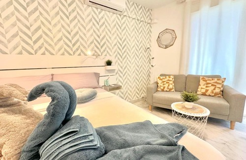 Torremolinos City Centre Apartment | PLA - Bonito apartamento con terraza