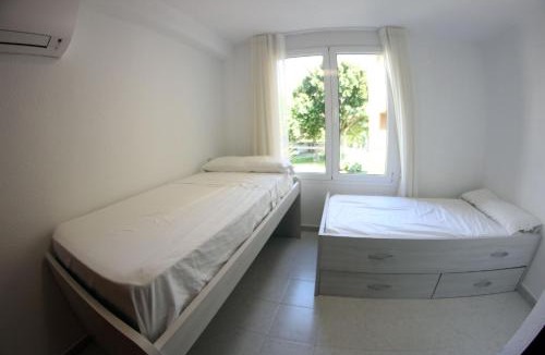 New Golden Mile Apartment | Playa Bella 2-2A