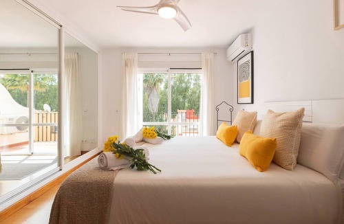New Golden Mile Apartment | Playa Vistamar Apartment