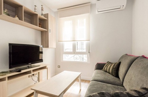 Moncloa - Arguelles Apartment | Plaza de España VI