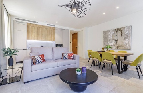 Malaga Historic Centre Apartment | Plaza del Siglo - Suite 3B
