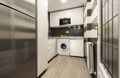 Moncloa - Arguelles Apartment | Plaza España VIII- Modern and central apartmen