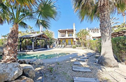 Vera Beach Villa | PM - Beachfront with private pool