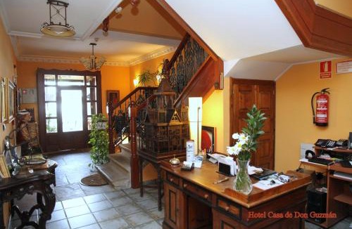 Vega de Pas Hotel | Posada Casa de Don Guzmán