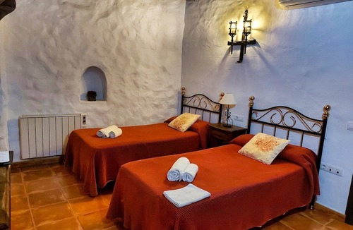 Canillas de Albaida Hotel | Posada la Plaza