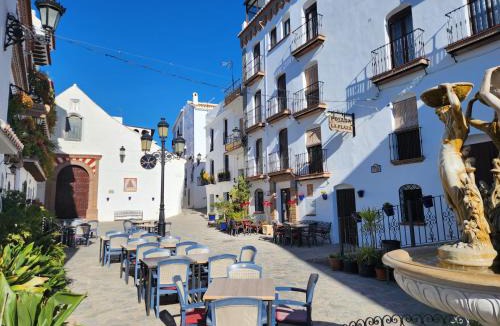Canillas de Albaida Hotel | Posada La Plaza