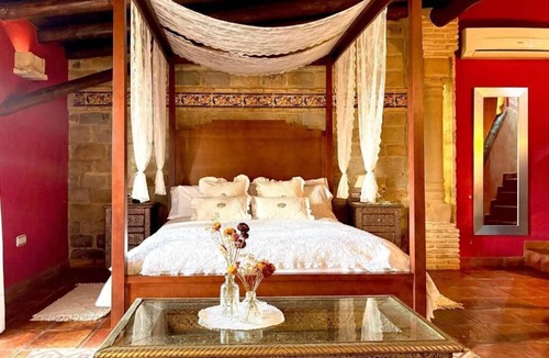 Gibralgalia Hotel | Posada Los Cántaros