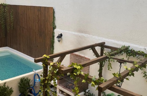 Ponferrada Apartment | Primer piso junto al castillo y rio con barbacoa