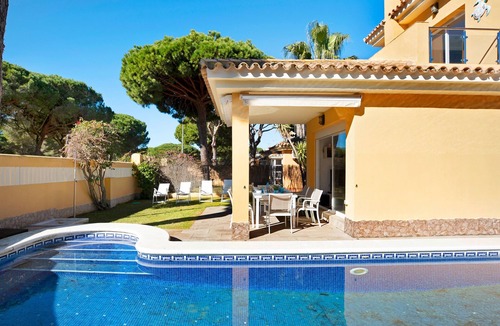Poblado Sancti Petri Villa | Private Villa with Pool in Chiclana de la Frontera