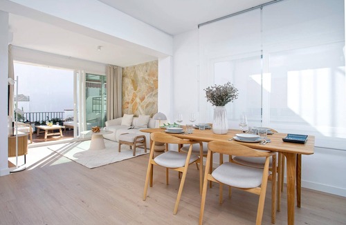 Jewish Quarter Apartment | Private Terrace & Views. Manriquez