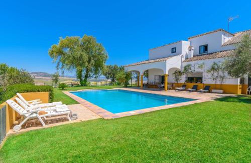 Arcos de la Frontera House | Private Villa Cortijo Sierra y Lago with private swimming pool