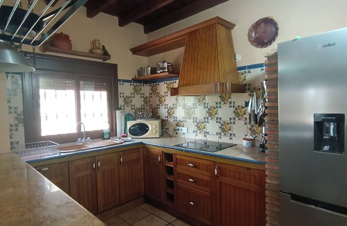 Guaro Cottage | Private villa with jacuzzi in Guaro