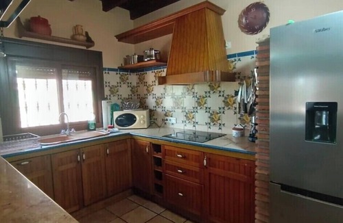 Guaro Cottage | Private villa with jacuzzi in Guaro