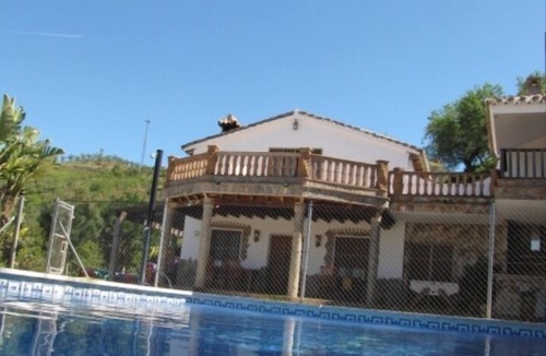 Guaro Cottage | Private villa with jacuzzi in Guaro